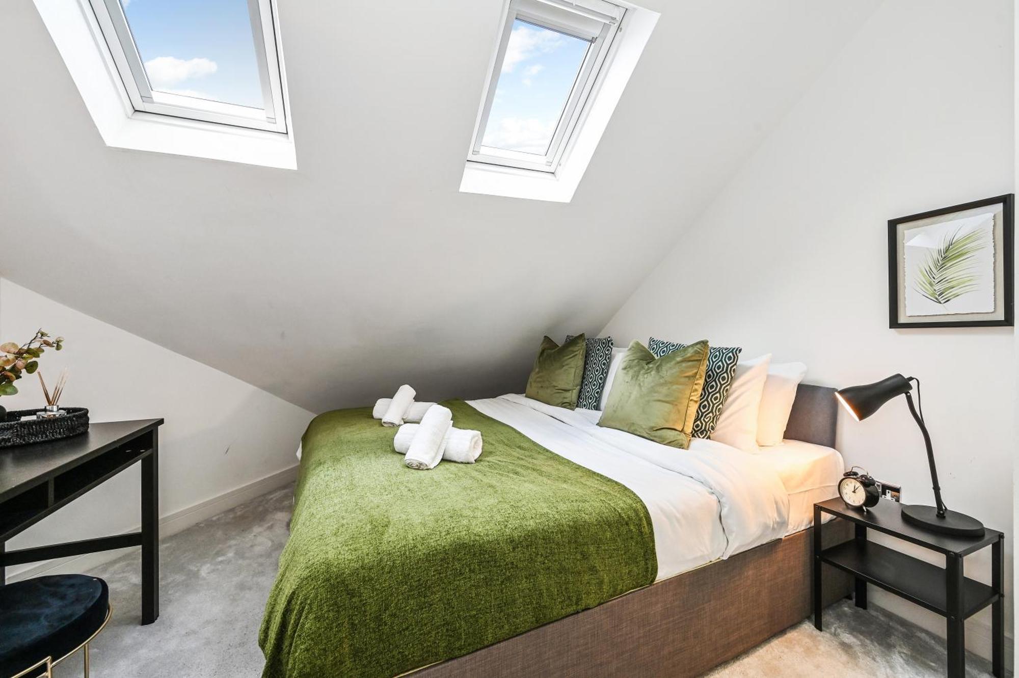 Family 1 Bed Apt Near Cardiff City Centre, Free Parking, Quiet, Secure Neighbourhood Exteriör bild